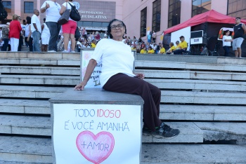 DEFESA DOS DIREITOS DA PESSOA IDOSA