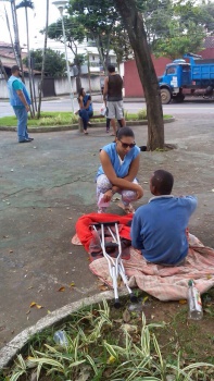 Equipe da Abordagem Social atuando junto a moradores de rua