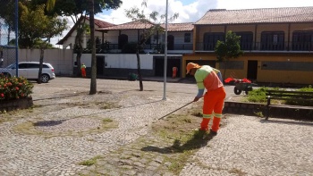Limpeza em Mata da Praia