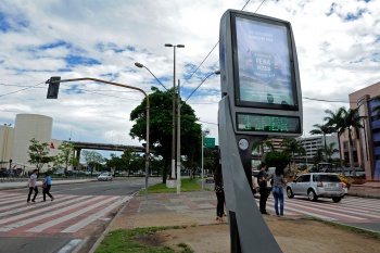 Relógio Digital Shopping Vitória