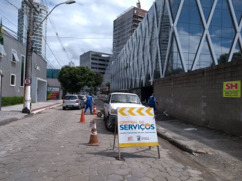 Correção no pavimento_ Enseada do Suá
