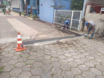 Troca de grelhas_em Maruípe