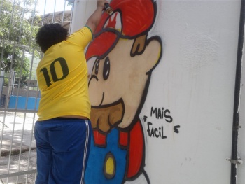 Oficina de grafite do Projovem no Cras Santa Martha