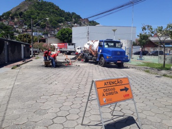 Limpeza da galeria pluvial em Consolação