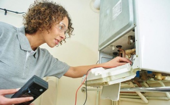 Curso de manutenção elétrica para mulheres