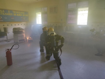 Gravação de simulado contra incêndio