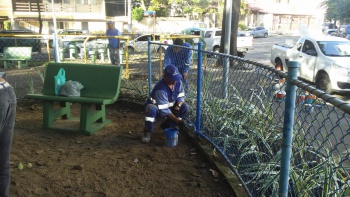 Manutenção e pintura em Praça do Bairro Santa Cecília