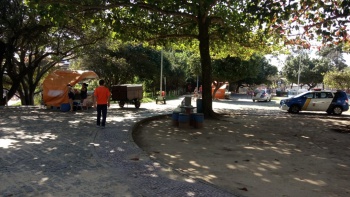 Fiscalização contra ambulantes na Ilha do Boi