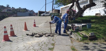 Recuperação de pavimentação em bloquetes na Rua Chafic Murad no bairro Bento Ferreira