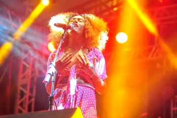 Viradão Vitória 2019 - Show Liniker e Os Caramelows