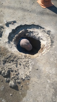 Reparo em cx de PV na rua Balbina dos eantos