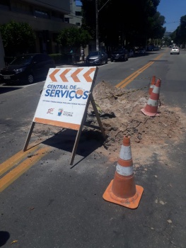 Recuperação de rede de drenagem na rua Francisco Generoso da Fonseca, Jardim da Penha, Central 9