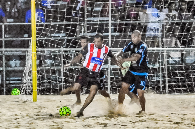 Arena de Futebol de Areia começa a ser montada na segunda-feira (9)