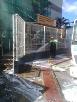 Lavagem calçada diverso posto de saúde