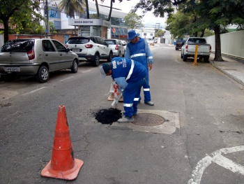 Tapa buracos na Rua Dejanira Ribeiro do Rosário é na Rua João Carlos de Souza n. 23 Bairro Santa Luíza