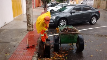 Limpeza de bueiros em Bento Ferreira