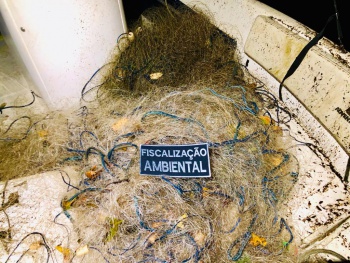 Apreensão de rede de pesca