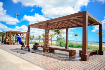 Atividade Física na Praia de Camburi