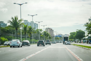 Avenida Dante Michelini - Trânsito