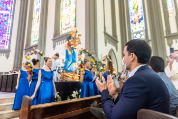 Missa pelo aniversário de Vitória na Catedral Metropolitana