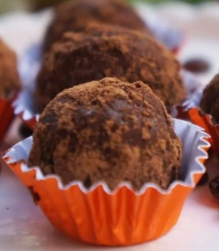 Estudantes aprenderão uma receita vegana de brigadeiro de cacau que não vai ao fogo