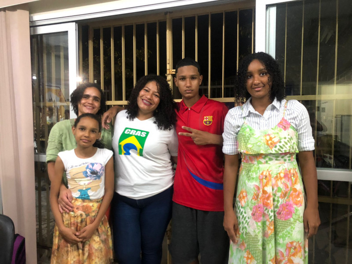 Jantar com famílias de adolescentes que participam do Projovem