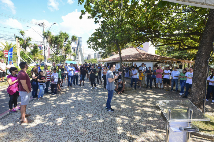 Assinatura da ordem de serviço de reurbanização da Curva da Jurema