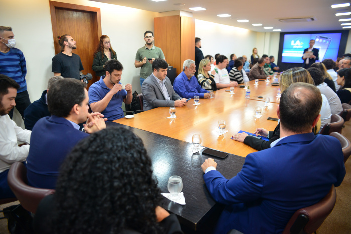 Lançamento do Sistema de Licenciamento "La + Simples