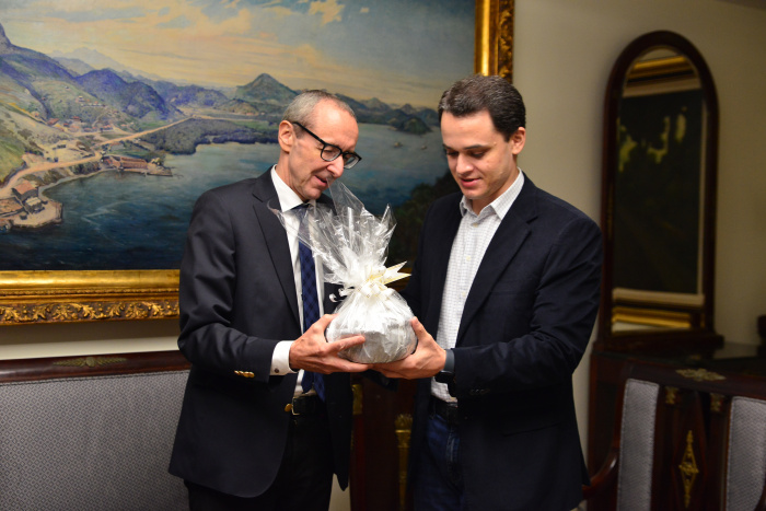 Prefeito Lorenzo Pazolini se reúne com o embaixador da Áustria