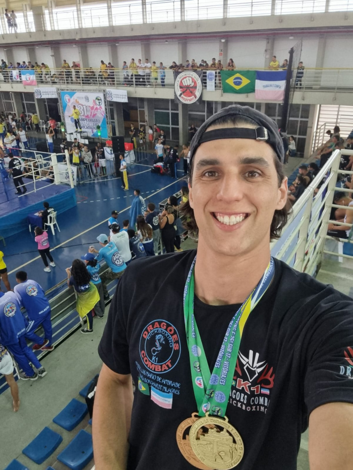Gércio Bittencourt servidor da central campeão brasileiro de kickboxing
