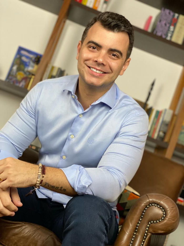 Escritor Carlos Fonseca