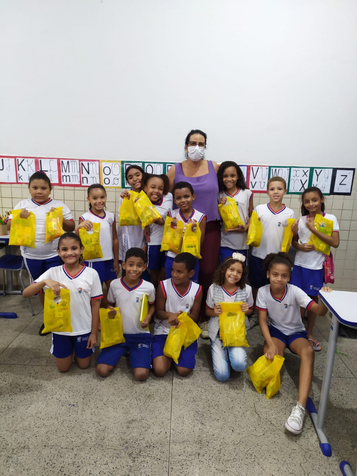 Estudantes da Emef VSP em projeto de Matemática Financeira