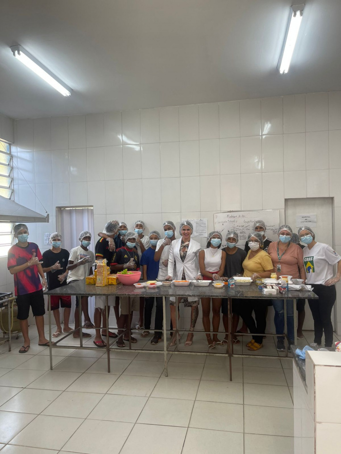 Oficina de sanduíches na Unidade de Inclusão Produtiva