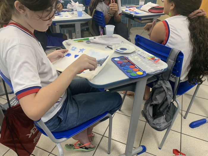 Oficina de aquarela com estudantes de altas habilidades e/ou superdotação