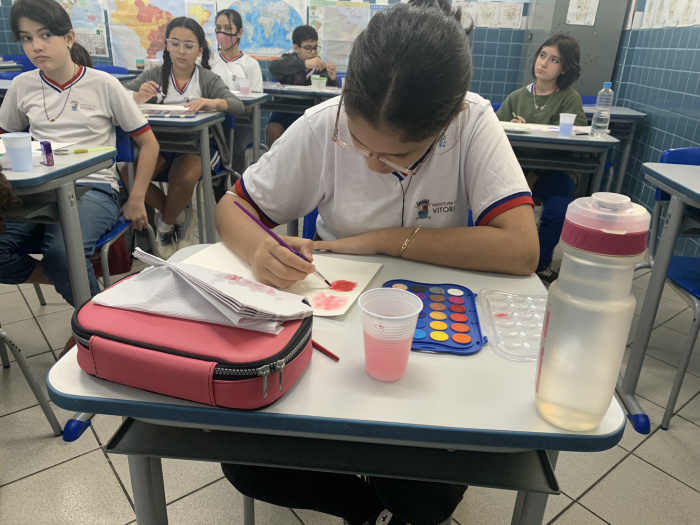 Oficina de aquarela com estudantes de altas habilidades e/ou superdotação