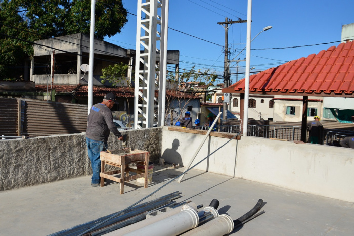 Prefeito faz visita técnica à obra da praça Caetano Bassini, em Bela Vista