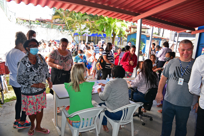 Entrega de cestas básicas - Cozinha da Inclusão produtiva