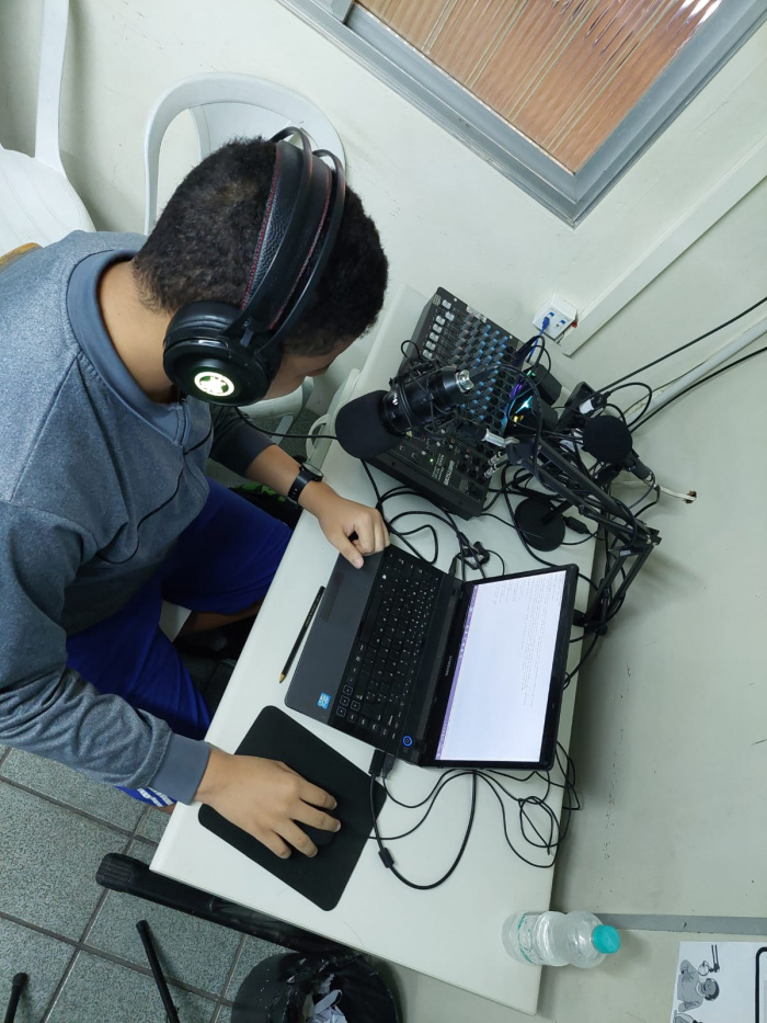 Projeto Rádio Escola desenvolve protagonismo estudantil