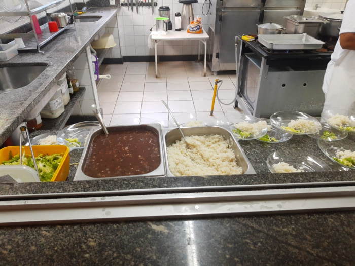 Teatro lúdico incentiva crianças a consumir alimentação escolar