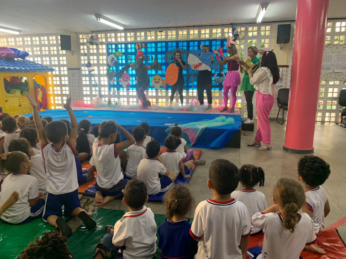 Teatro no Cmei PFR