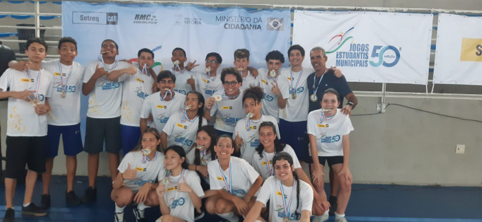Emef Elzira Vivácqua dos Santos, handebol feminino sub-15 e Emef Elzira Vivácqua dos Santos, handebo