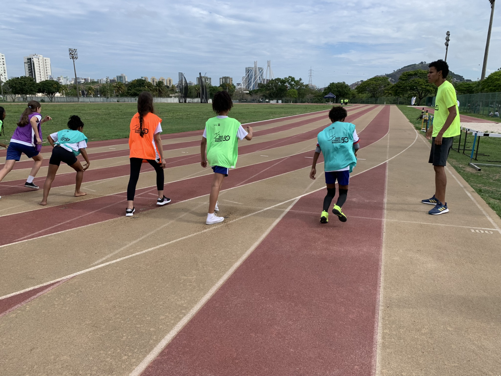 Jogos Escolares começam nesta quarta-feira com disputa no caiaque e  atletismo - Prefeitura de Laguna