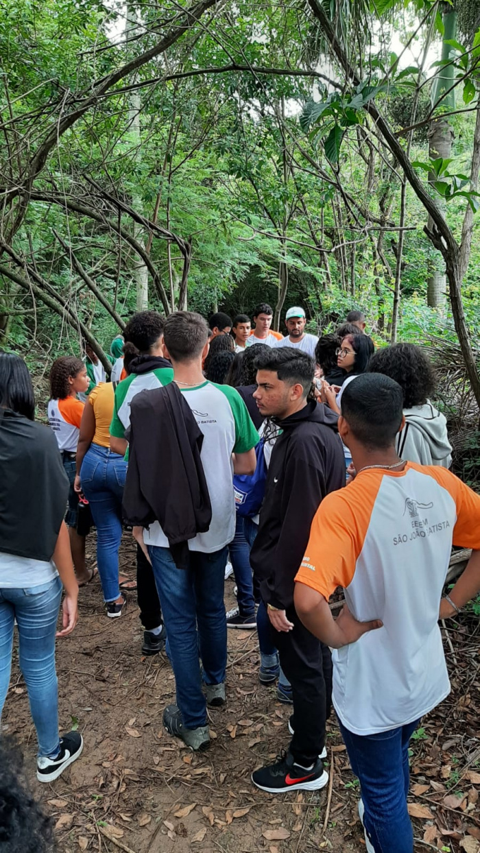 Trilha interpretativa no vale do mulembá