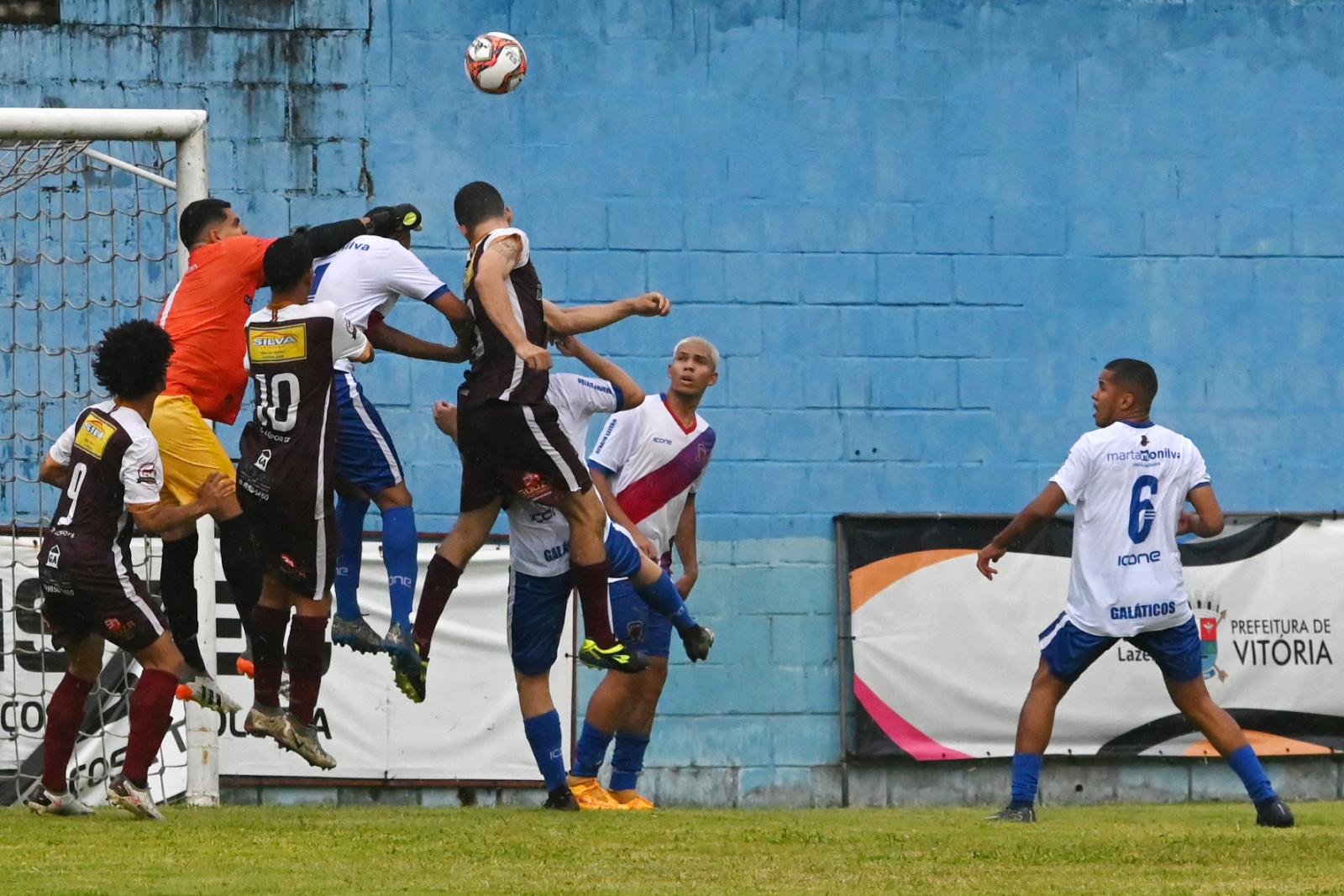 Arquivo de campo de futebol - HORA DA FESTA