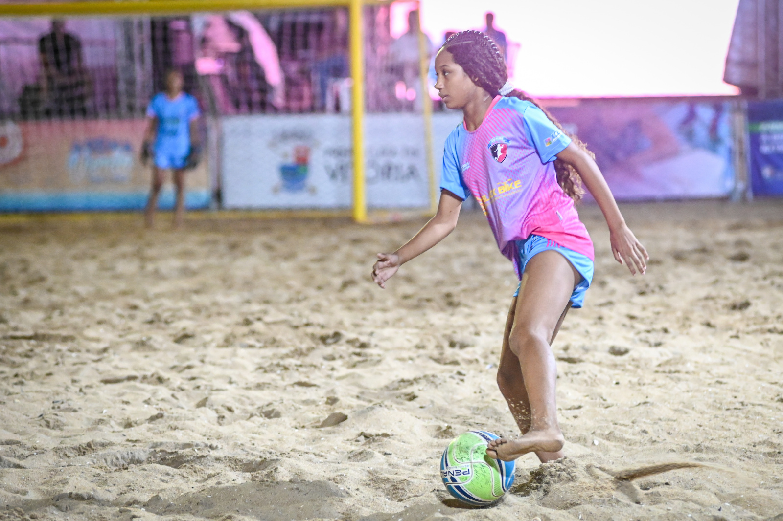 Arena de Futebol de Areia começa a ser montada na segunda-feira (9)