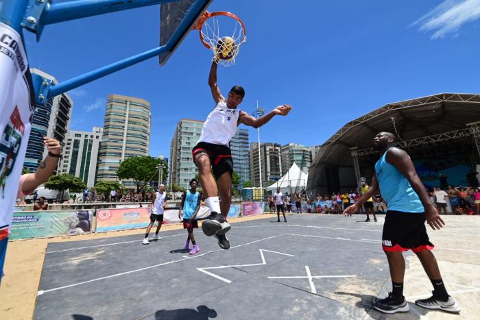 Um espetáculo chamado Jogo de Basquete