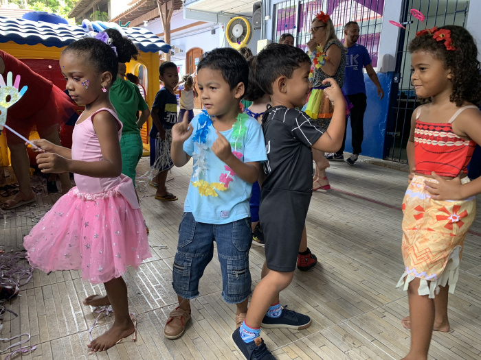 Baile de carnaval no Cmei Jacy Alves Fraga