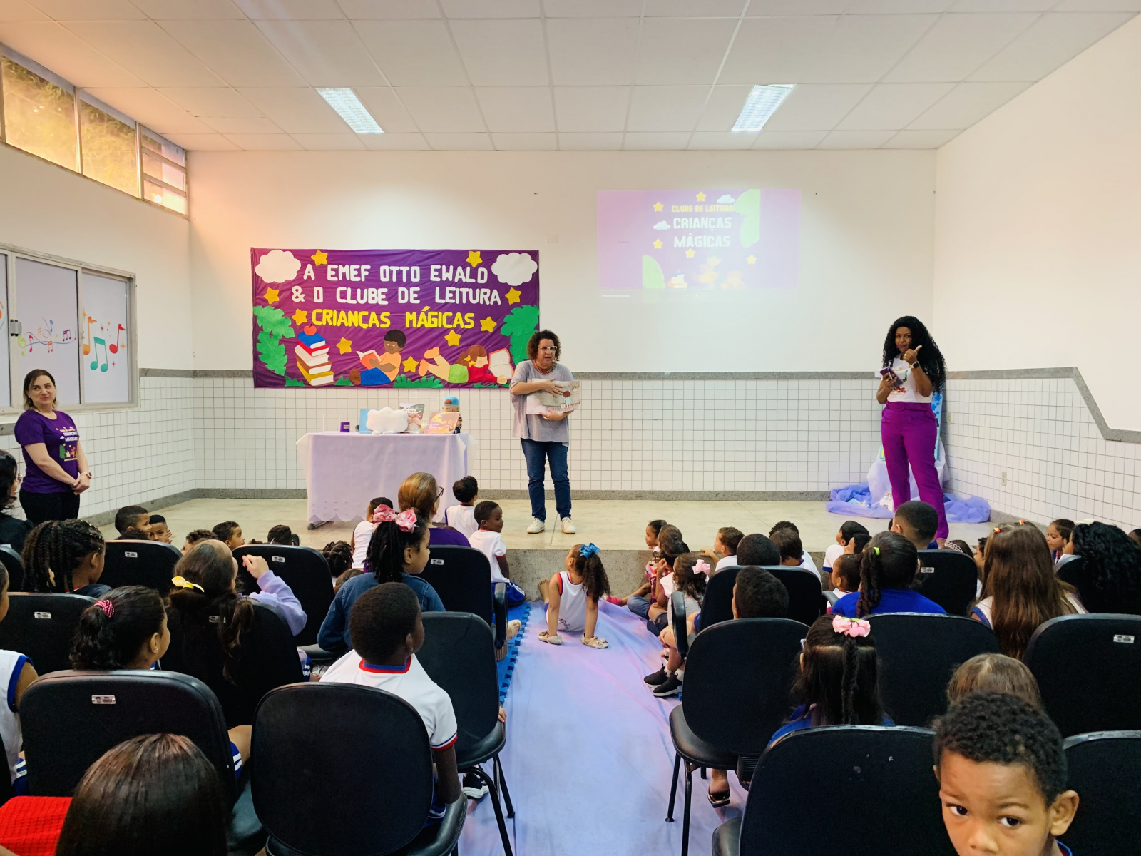 Crianças mágicas: clube da leitura encanta estudantes em escola de Itararé  – Prefeitura de Vitória