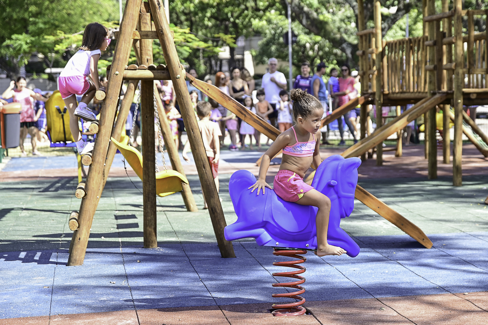 Espaço Baby é inaugurado no parquinho