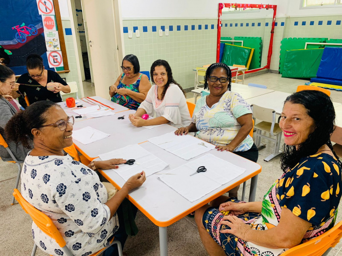 Oficinas possibilitam geração de renda para comunidade escolar de Bela Vista